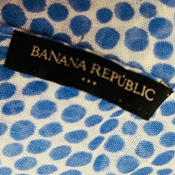 Banana Republic Factory blue gray print tassel trimmed sheer scarf, 33”x80”. - Picture 7 of 7